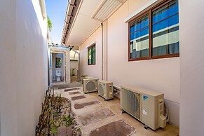 3 BR Pool Villa in Great Location BUB