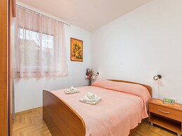 Apartment Dana