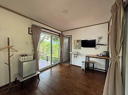 Baan Apa Erawan Resort