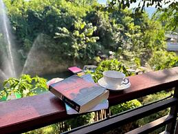 Baan Apa Erawan Resort