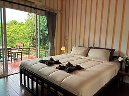 Baan Apa Erawan Resort