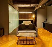 515 VICTORY Hotel