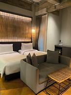 515 VICTORY Hotel