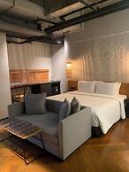 515 VICTORY Hotel