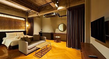 515 VICTORY Hotel