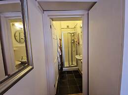 Charming 1-wall Bed Comfortable Studio in Nwlondon