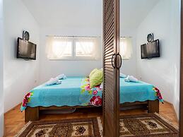 Apartment Irena