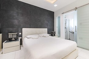 Bluemarine Suite