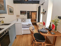 Woodbine Retreat