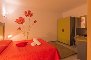 Delta rooms