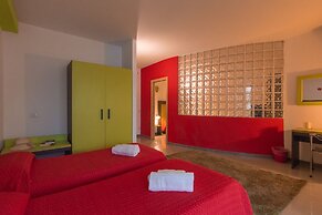 Delta rooms