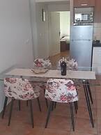 Apartments Snjezana