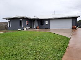 Room-cozy Room With Separate Entrance an