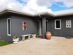Room-cozy Room With Separate Entrance an