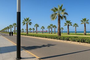 Smart Stay by the Sea