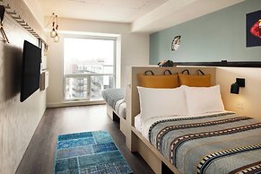 Moxy Halifax Downtown