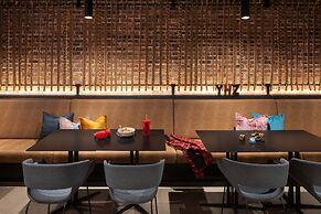 Moxy Halifax Downtown