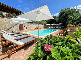 Torretta Sleeps 5 With Pool and Exclusiv