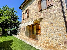 Torretta Sleeps 5 With Pool and Exclusiv