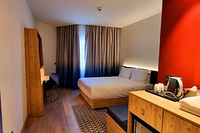 Tryp BY Wyndham Zomin