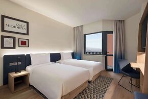 Tryp BY Wyndham Zomin