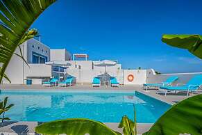 Xenos Villa 6 With a Private Pool Near the sea