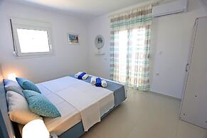 Xenos Villa 6 With a Private Pool Near the sea
