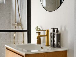 Charm 1 - Chic 2-bdr Apt With Shared Garden