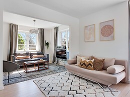 Charm 1 - Chic 2-bdr Apt With Shared Garden