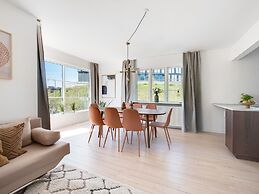 Charm 1 - Chic 2-bdr Apt With Shared Garden