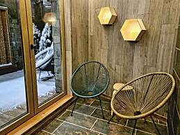 BOUTIQUE Hotel Entry E