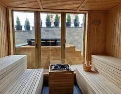 BOUTIQUE Hotel Entry E