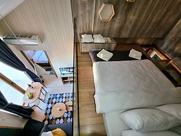BOUTIQUE Hotel Entry E
