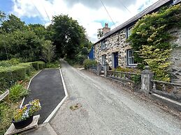 Delfryn, Newport