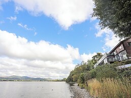 Tegid Lakeside - Bala Lake