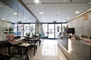 Nova City Hotel