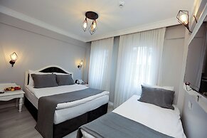Nova City Hotel