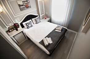 Nova City Hotel