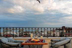 Nova City Hotel