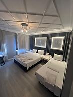 Nova City Hotel