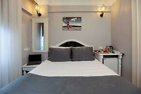 Nova City Hotel