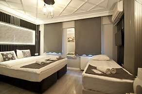 Nova City Hotel
