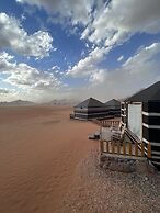 Wadi rum sunset camp