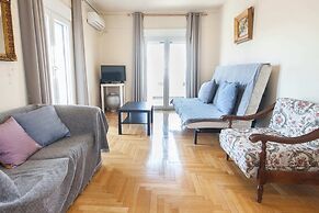 Gorgeous 2 bedrooms apt at Exarcheia