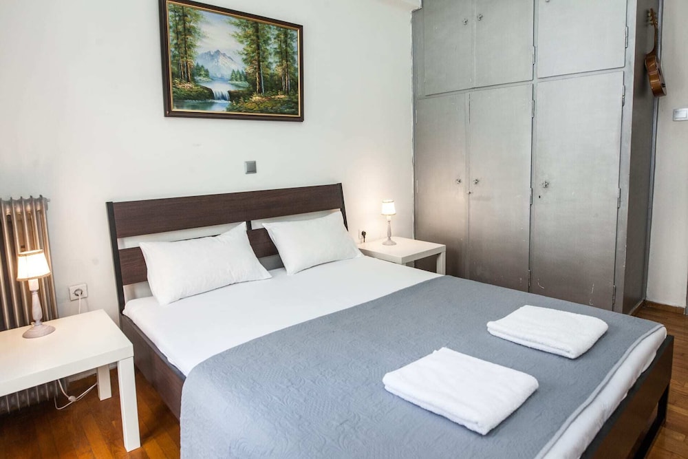 Gorgeous 2 bedrooms apt at Exarcheia