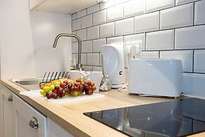 Pillo Rooms Serviced Apartments- Salford