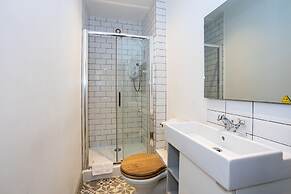 Pillo Rooms Serviced Apartments- Salford