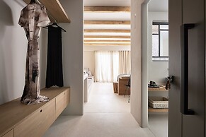 Cave Suites