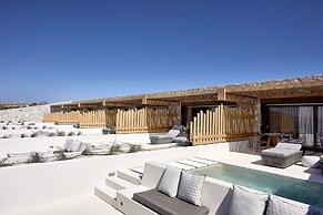 Cave Suites