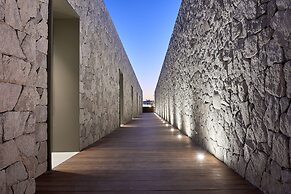 Cave Suites